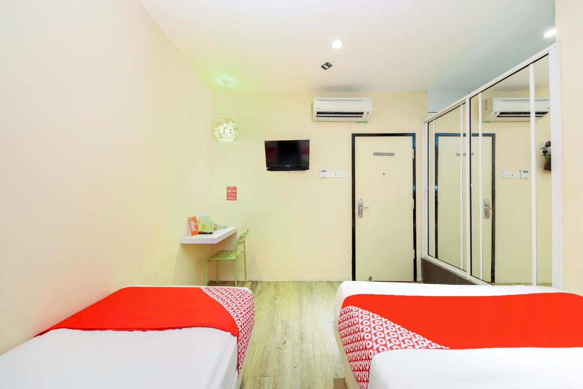 Oyo 479 The Green Hotel Ampang  Exterior photo