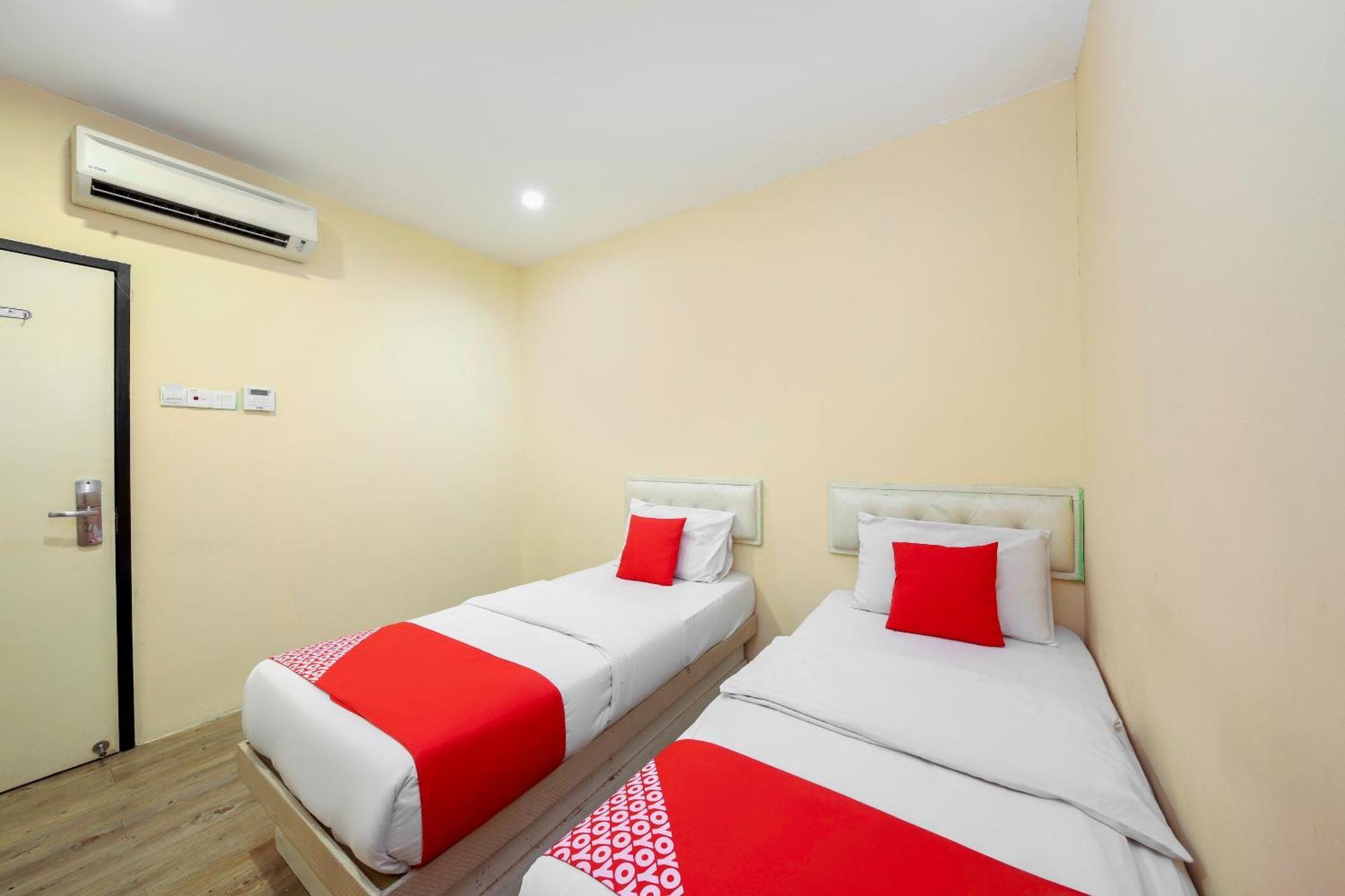 Oyo 479 The Green Hotel Ampang  Exterior photo