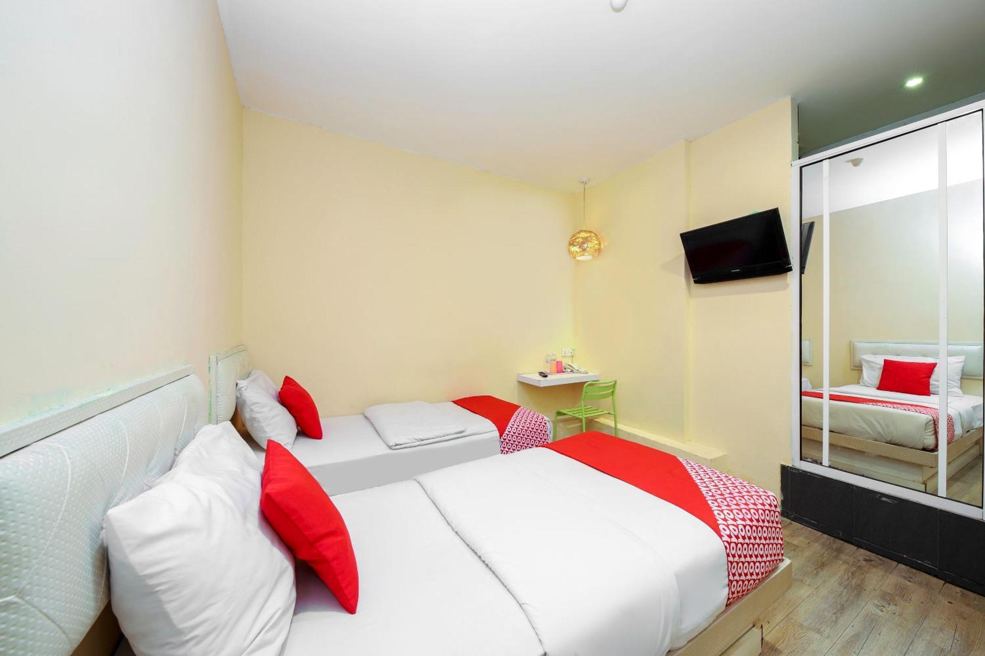 Oyo 479 The Green Hotel Ampang  Exterior photo