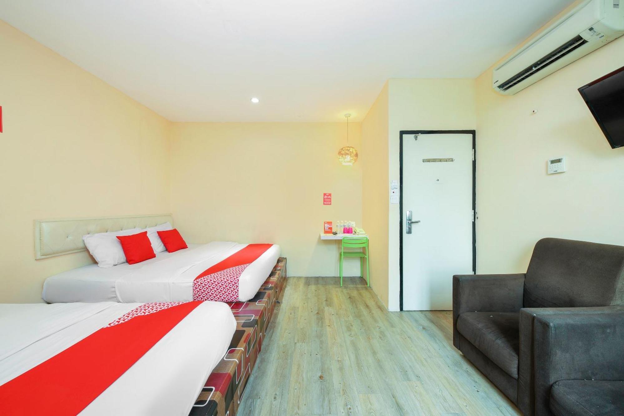 Oyo 479 The Green Hotel Ampang  Exterior photo